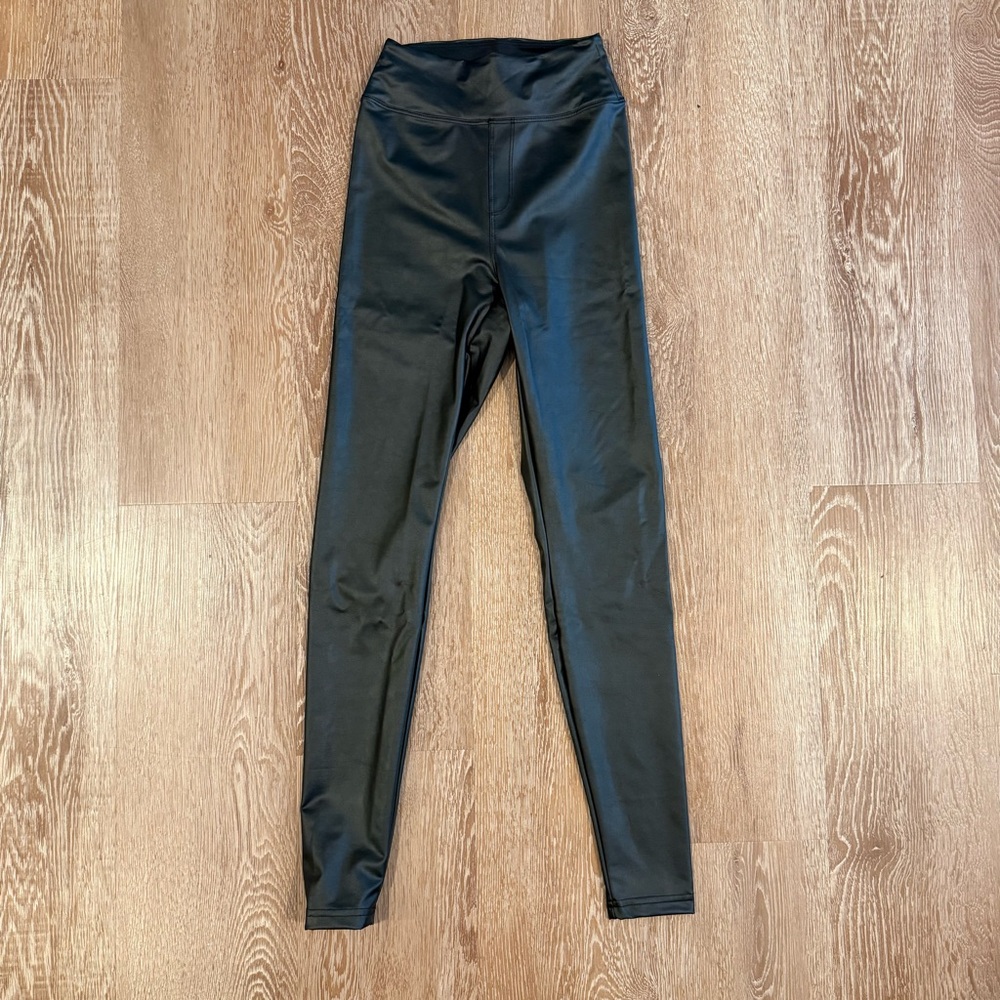 Aerie offline black vegan leather leggings 
Size XS